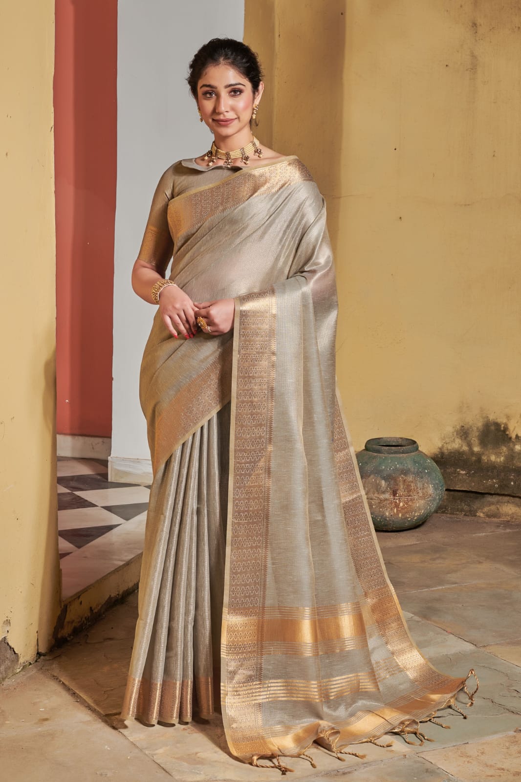 Fancy Wear Silk Weaving Saree