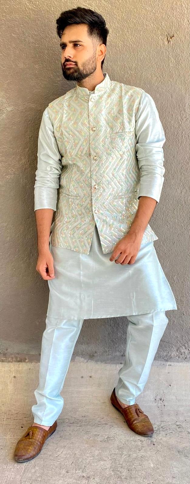 Manyavar Traditional Wear Kurta Pajama With Koti