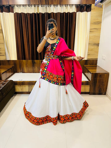 RAJWADI VOL -8 NAVRATRI SPECIAL TRADITIONAL CHANIYA CHOLI D.NO. 7050