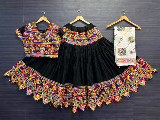 Navratri Traditional Wear Lehenga