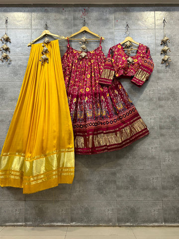 Pure Gaji Lagdi Pallu Chaniya Choli