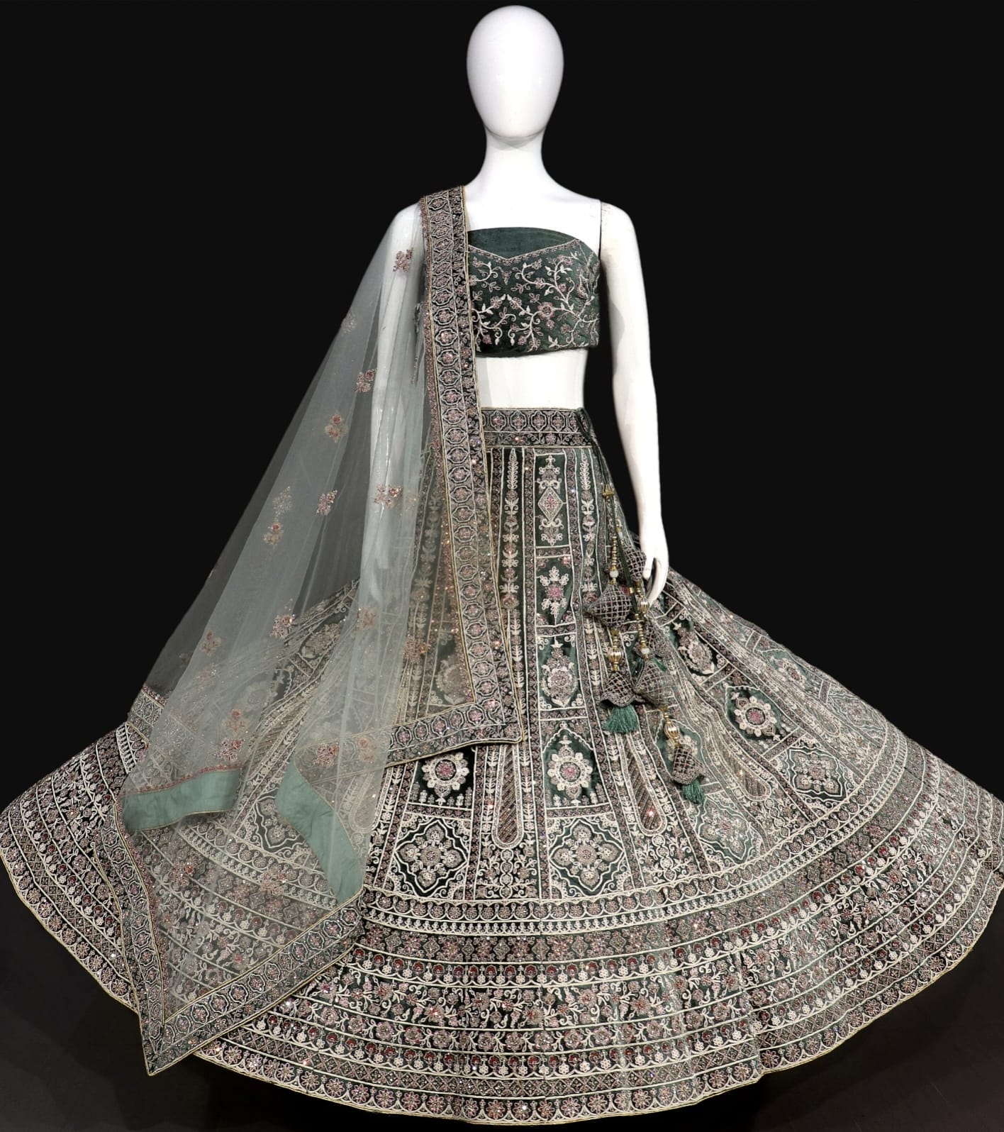 Beautiful Designer Wedding Wear Bridal Velvet Lehenga Choli