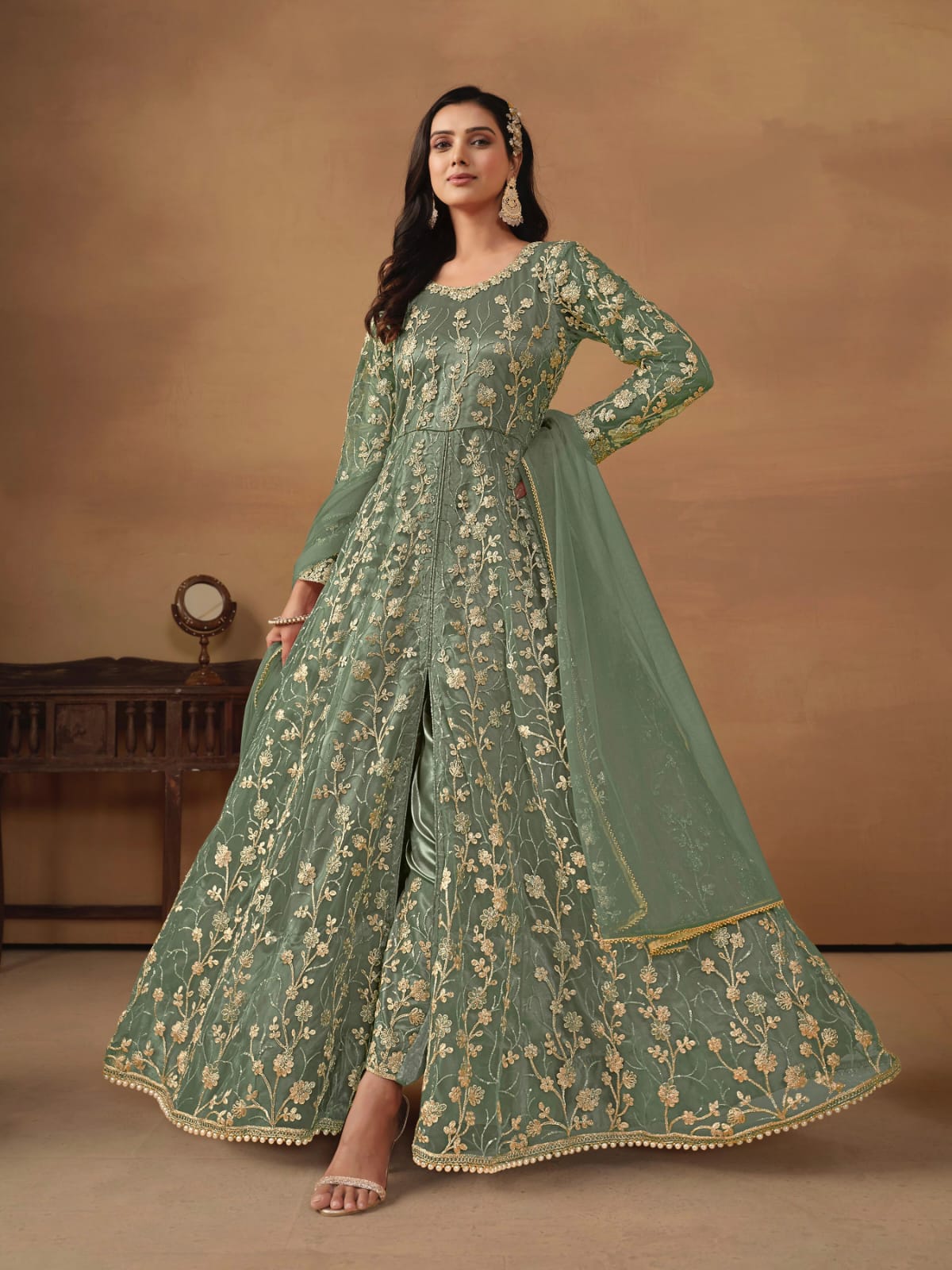 Beautiful Designer Wedding Wear Latest Anarkali Salwar Suit