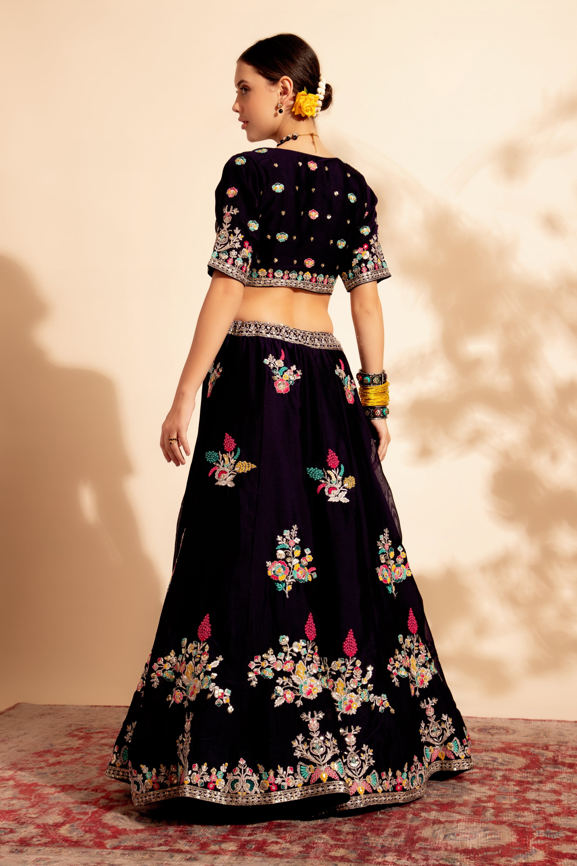 lehenga choli design for ladies