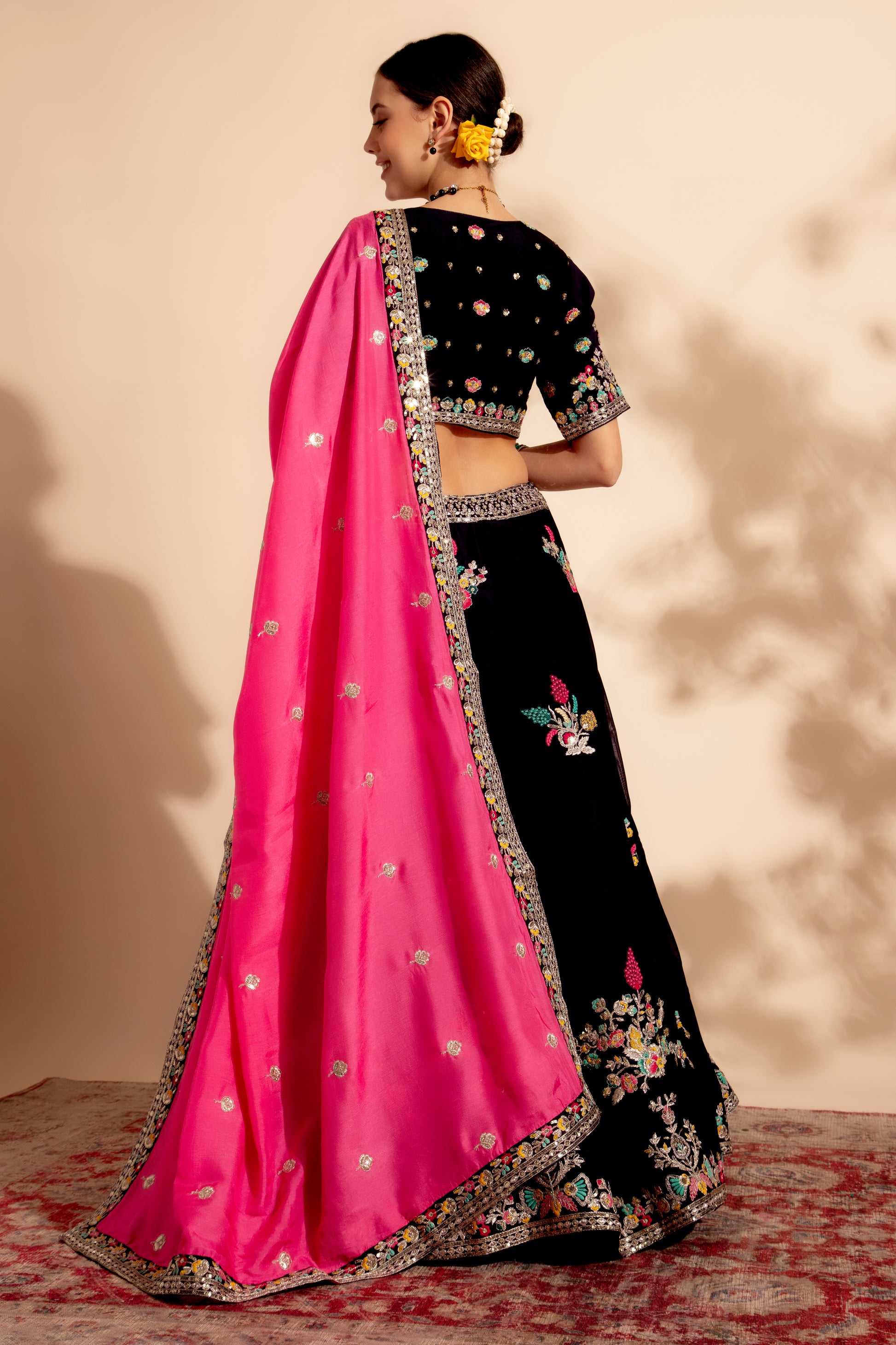 lehenga choli design for ladies