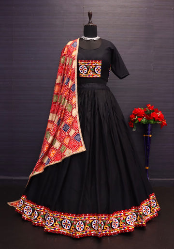 Navratri Special Traditional Looks For Lehenga choli