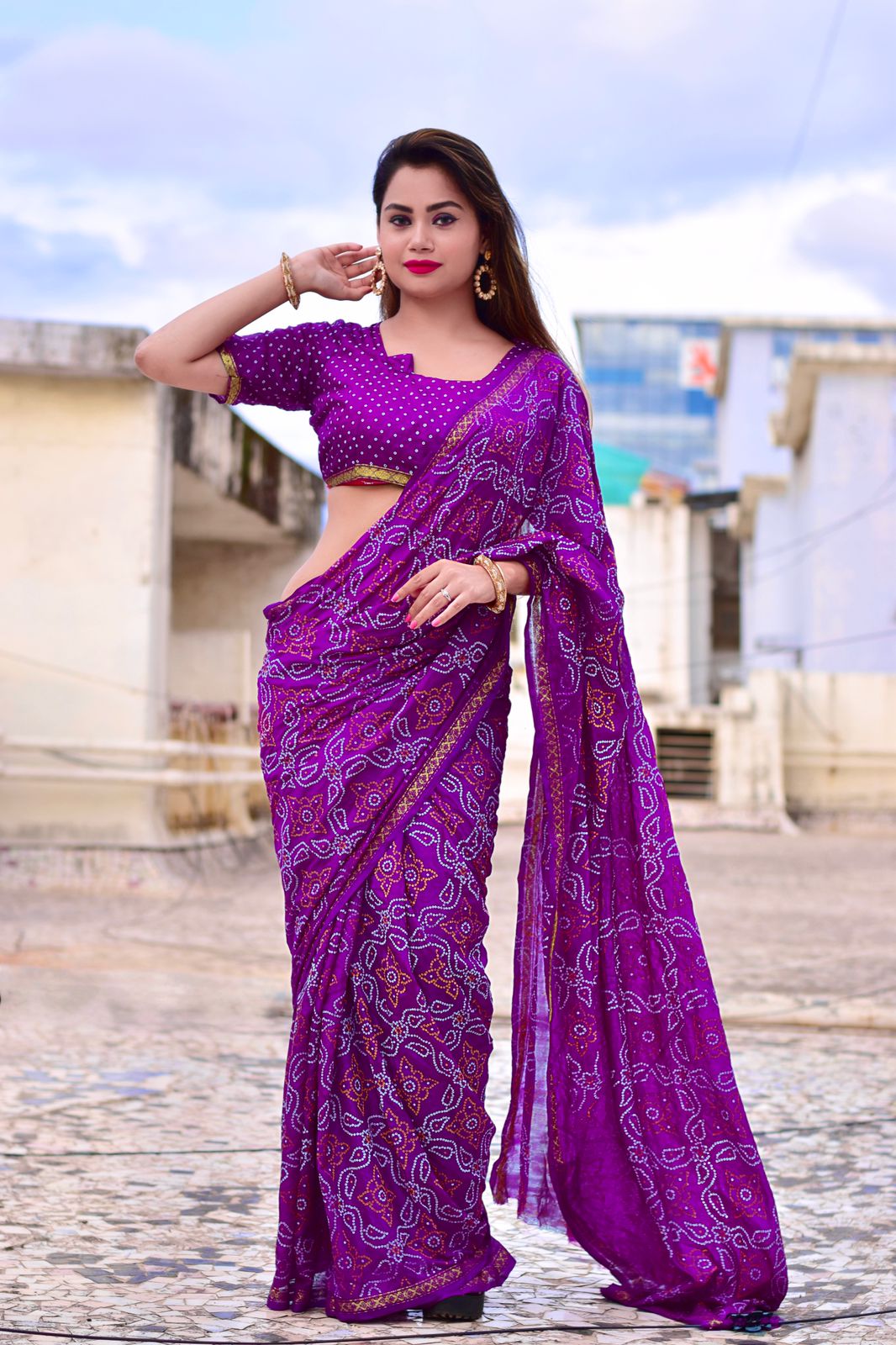 Find Kosiya silk patola bandhani saree by 1 Place For All Fashion near me |  Bombay Market, Surat, Gujarat | Anar B2B Business App