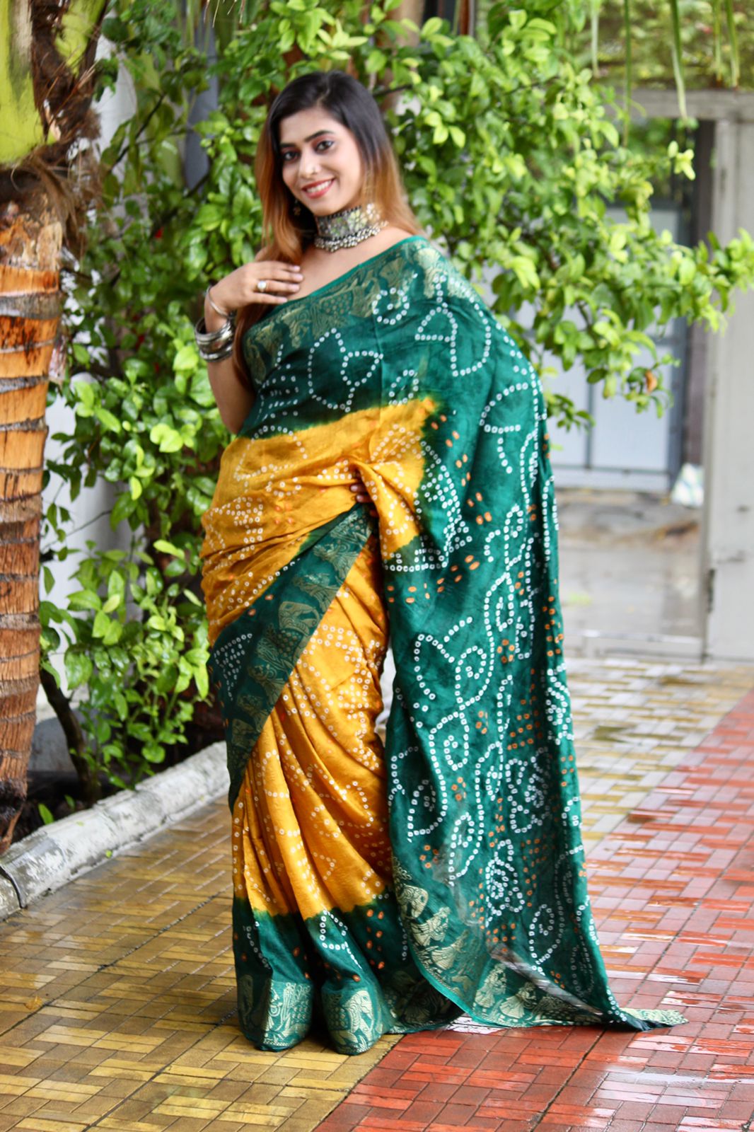 Buy Bottle Green Chinon Bandhani Saree online-Karagiri