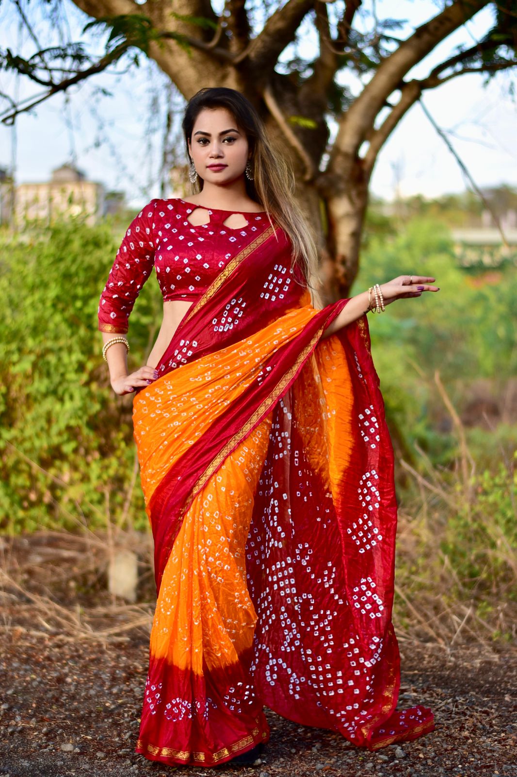 TRI3D - Bandhani Saree: The vibrant art statement Bandhani, also known as Bandhej  Saree, is a type of tie-dye textile specially found in Gujarat and  Rajasthan dating back to Indus Valley Civilization.