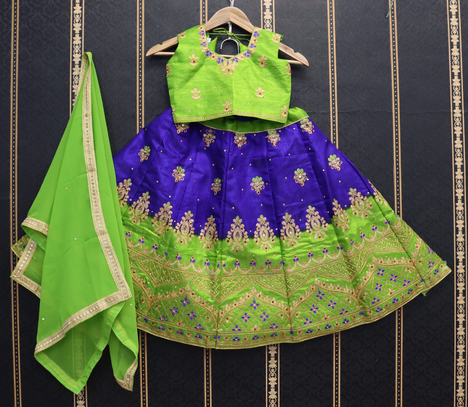 PADDING KIDS LEHENGA Anantexports