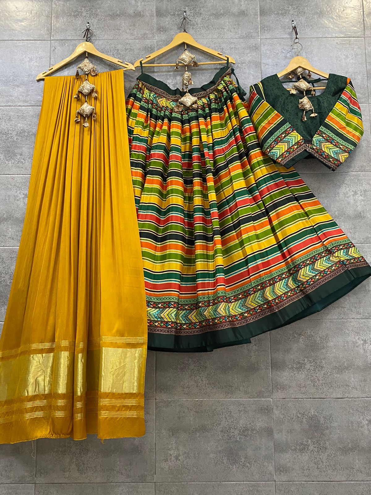 Lahenga Choli Anantexports