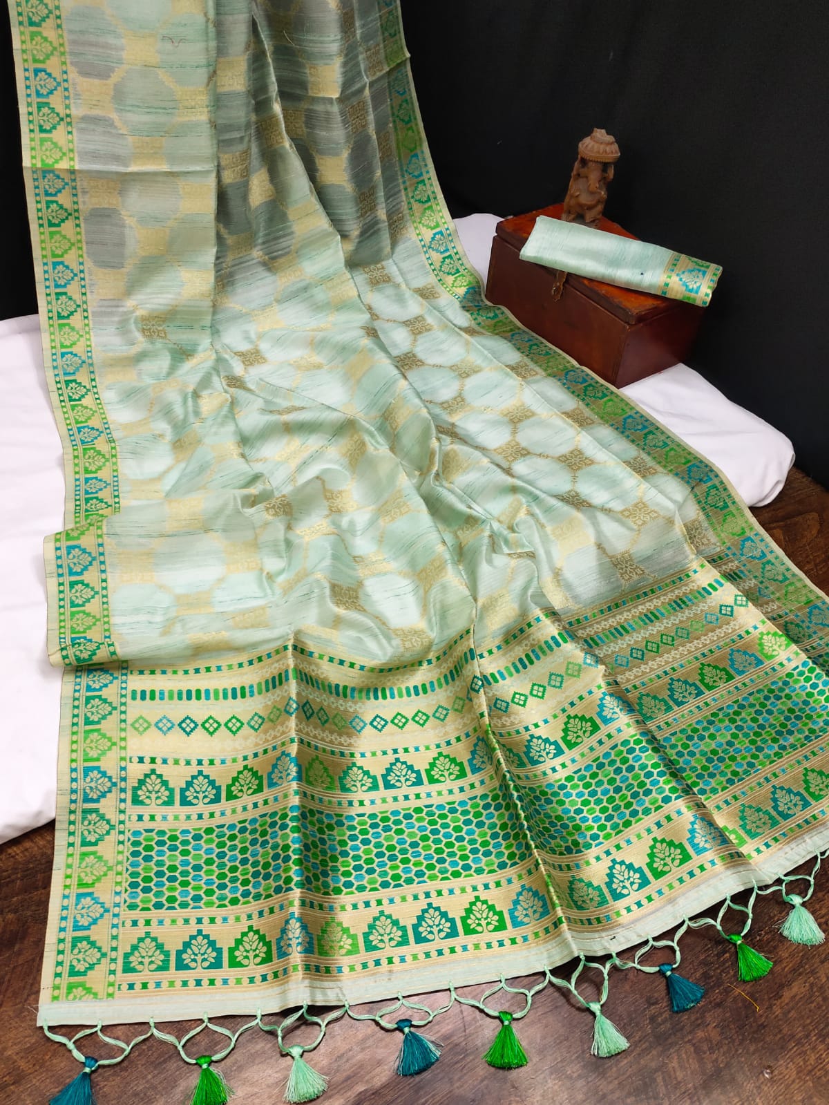 Tussar Zari And Meena Weaves Saree Anant Tex Exports Private Limited