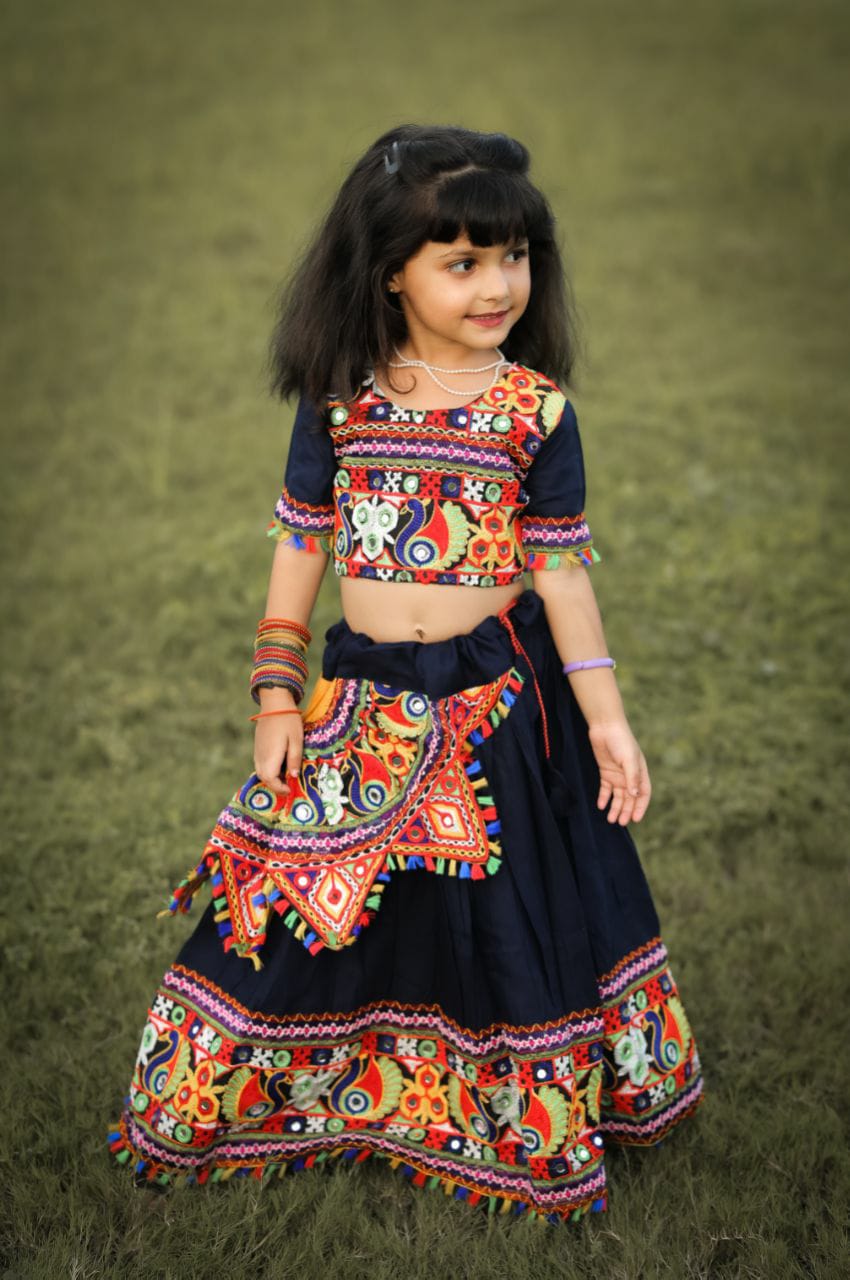 Bright & Traditional Girls Pattu Pavadai 4/5 & 8/9 Year Kids #55143 | Buy  Kids Pattu Pavada Online