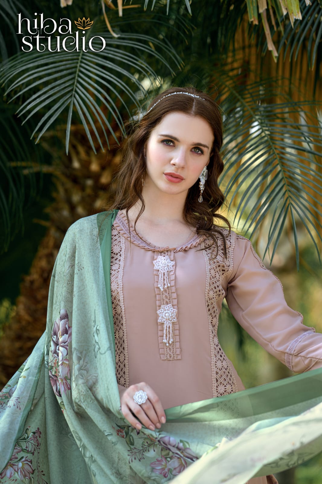 Readymade hot sale lawn suits