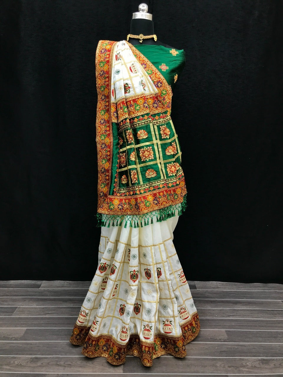 Panetar saree online hotsell