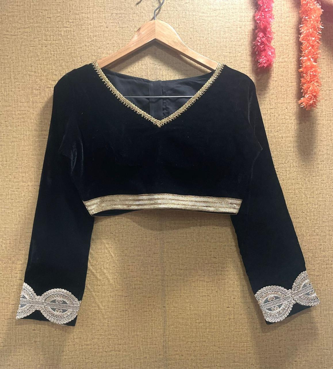 50 Latest Velvet Blouse Designs For Sarees And Lehengas (2021) | Velvet  blouse design, Black velvet blouse design, Saree blouse designs