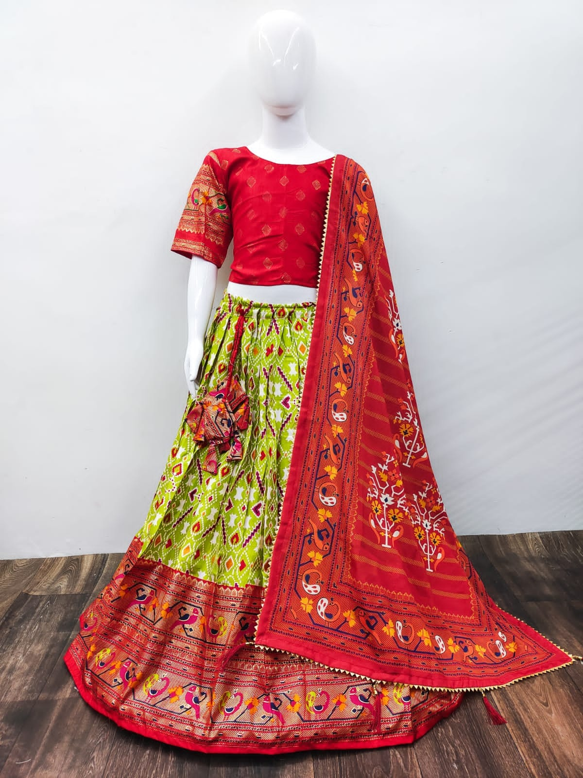 Patoda chaniya clearance choli